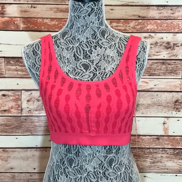 BETSY JOHNSON Women’s Performance Seamless Bra NWT - Picture 2 of 8